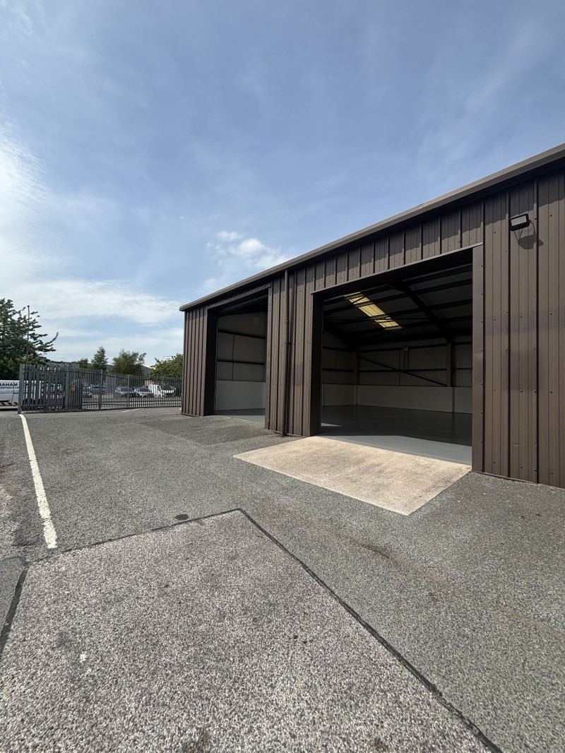 TO LET | Refurbished Industrial/Warehouse Unit | 2,396 sq ft